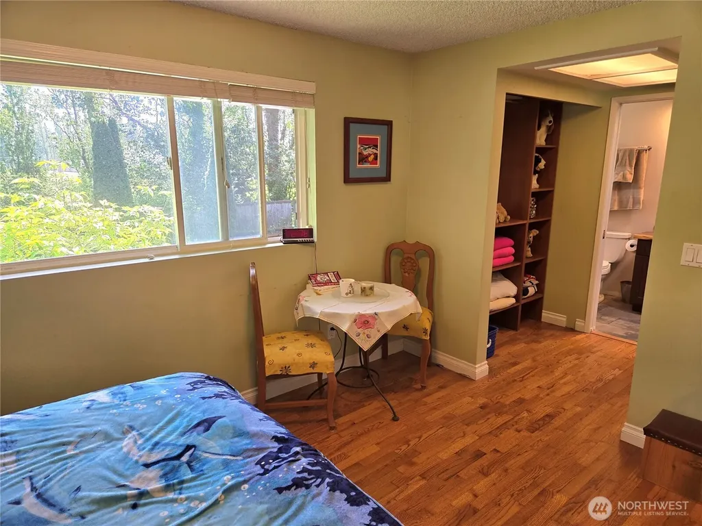 313 NE 191 Street Shoreline WA 98155