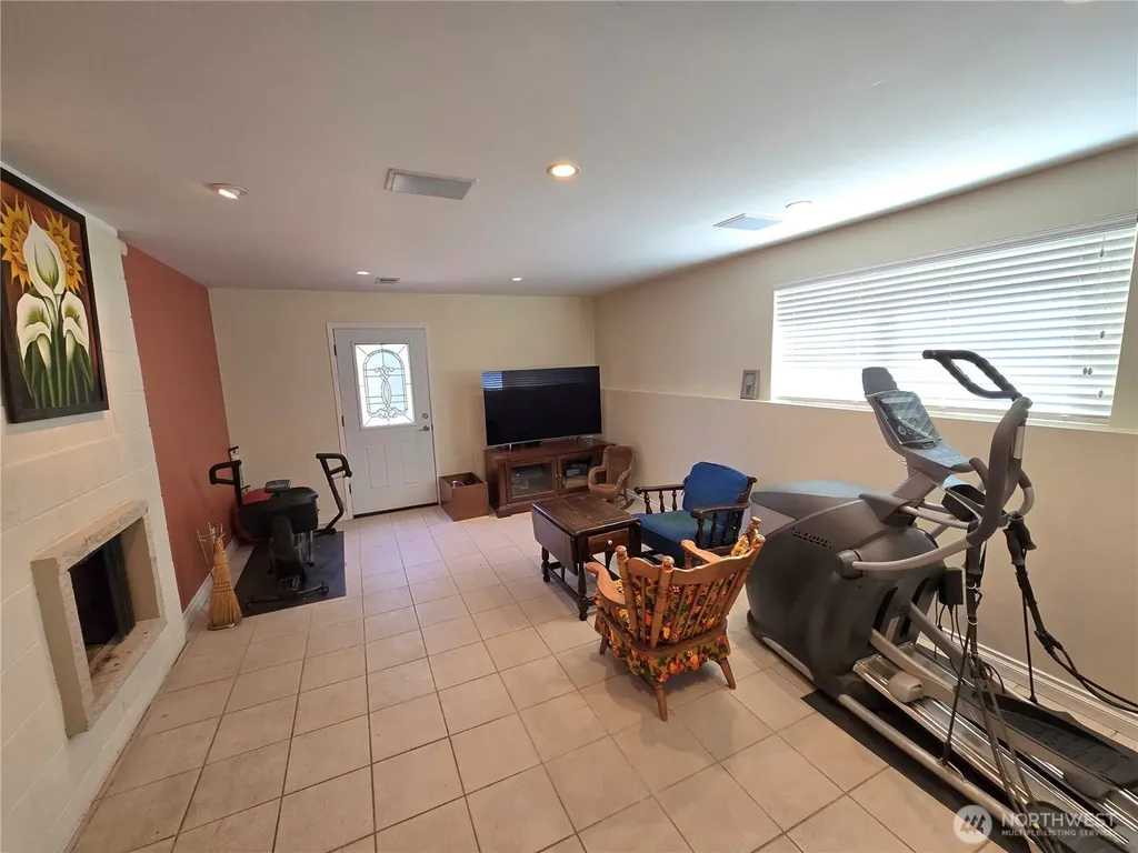 313 NE 191 Street Shoreline WA 98155