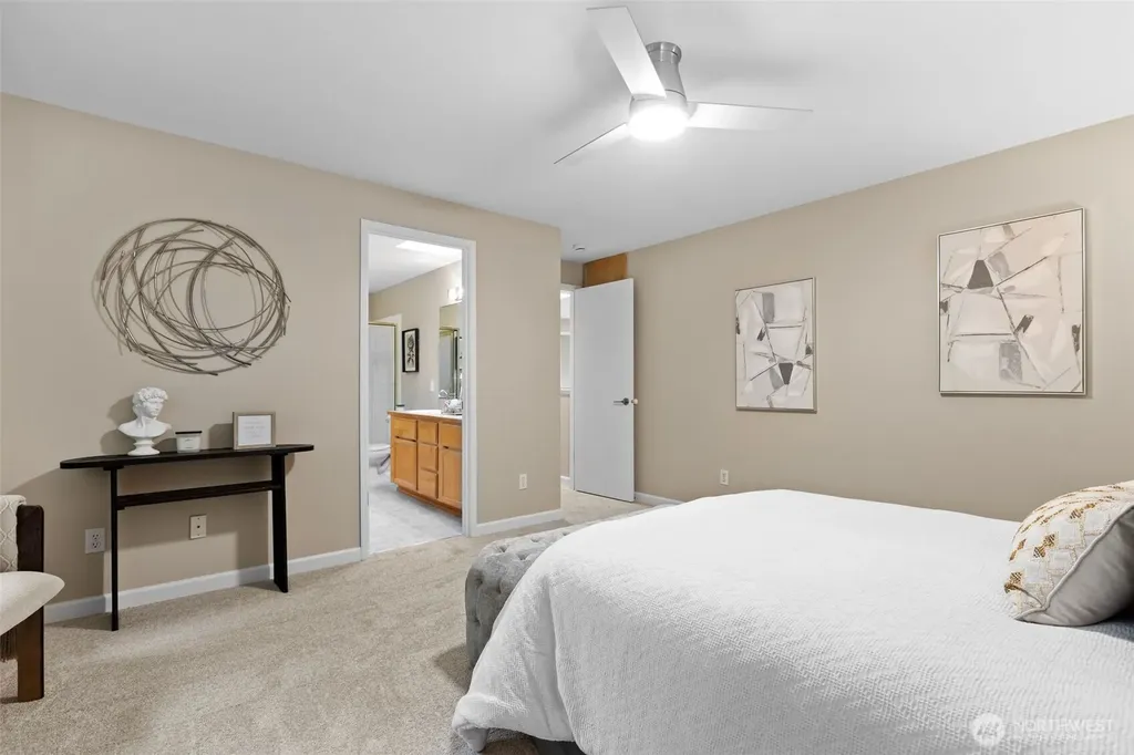 20132 SE 258th Place Covington WA 98042