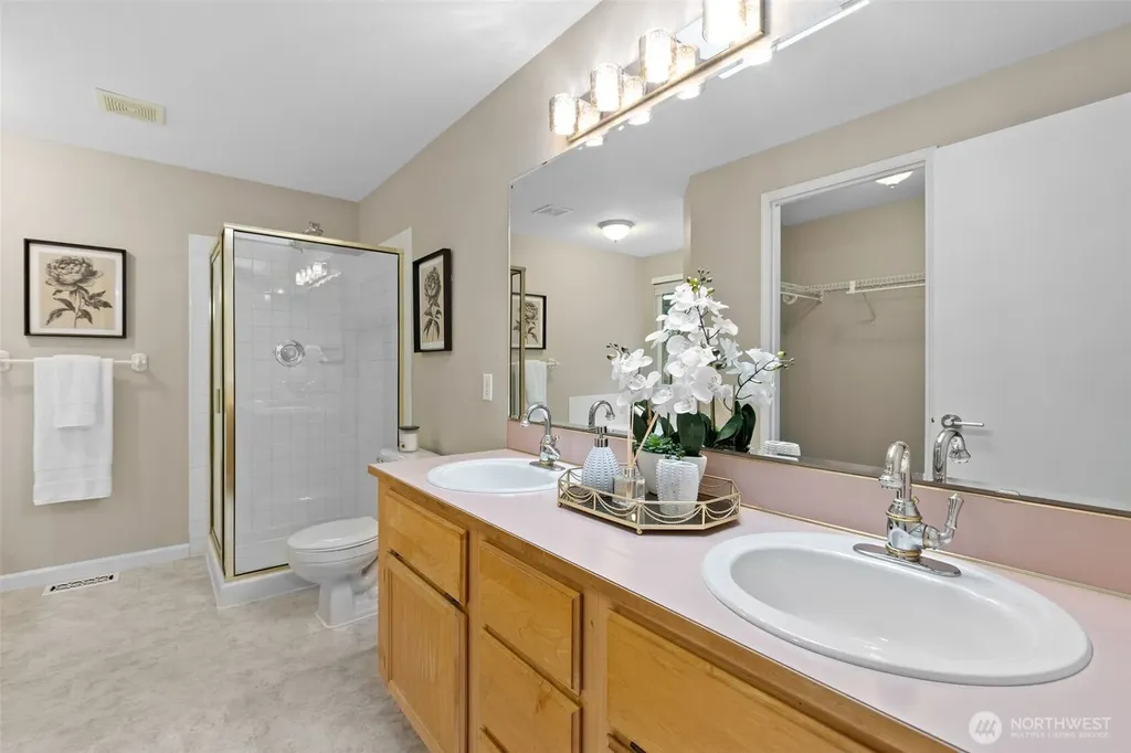 20132 SE 258th Place Covington WA 98042