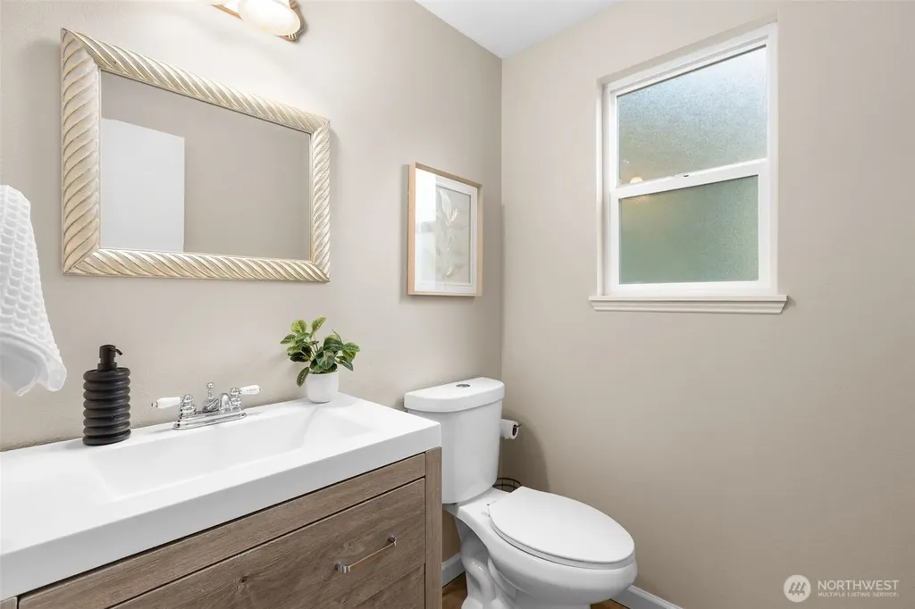 20132 SE 258th Place Covington WA 98042