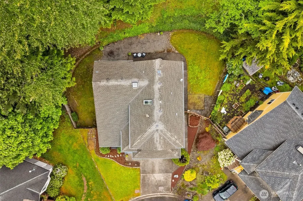 20132 SE 258th Place Covington WA 98042