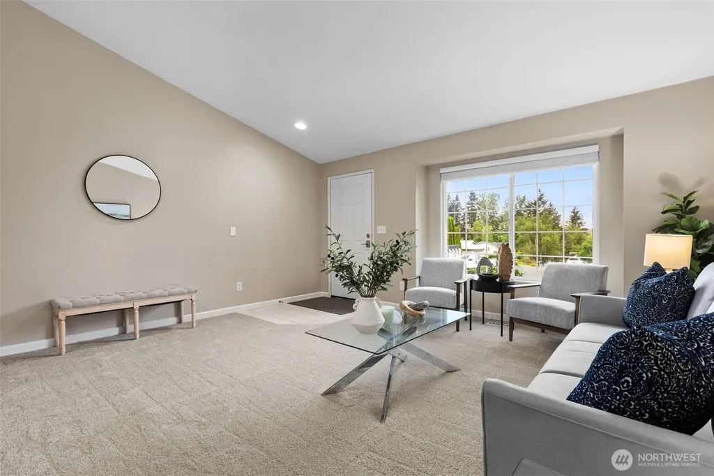 20132 SE 258th Place Covington WA 98042