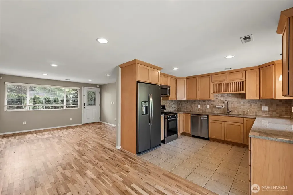 16608 NE 9th Street Bellevue WA 98008