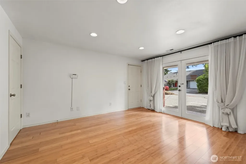 16608 NE 9th Street Bellevue WA 98008