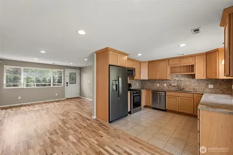 16608 NE 9th Street Bellevue WA 98008