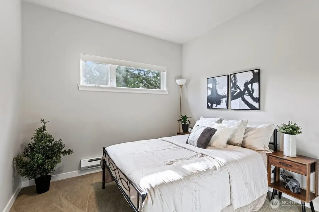 1085 103rd Avenue NE Bellevue WA 98004