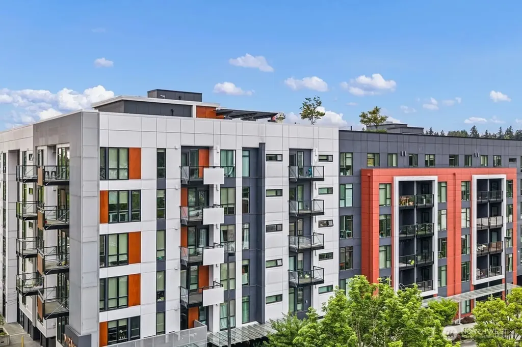 1085 103rd Avenue NE Bellevue WA 98004