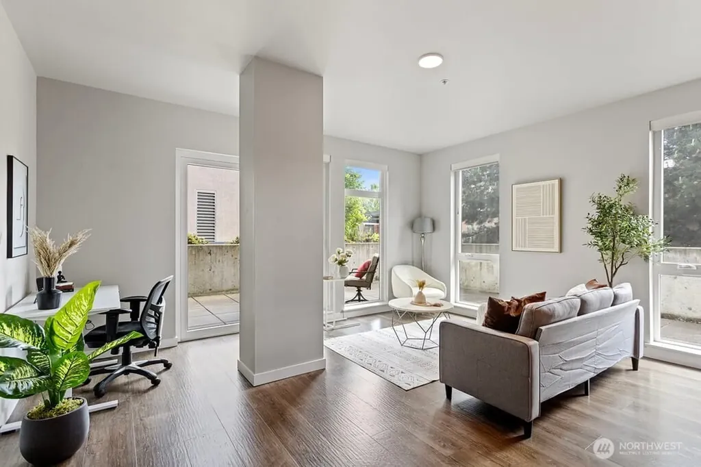 1085 103rd Avenue NE Bellevue WA 98004