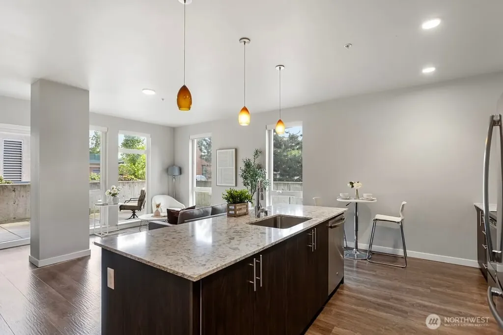 1085 103rd Avenue NE Bellevue WA 98004