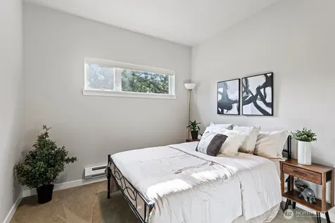 1085 NE 103rd Bellevue WA 98004