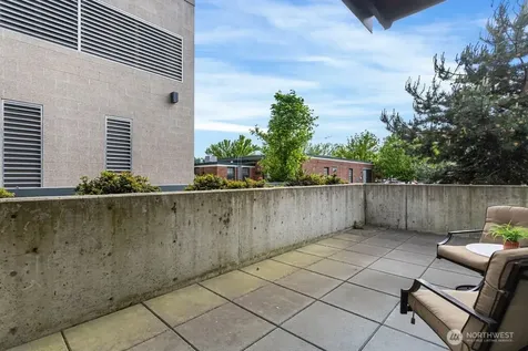 1085 103rd Avenue NE Bellevue WA 98004