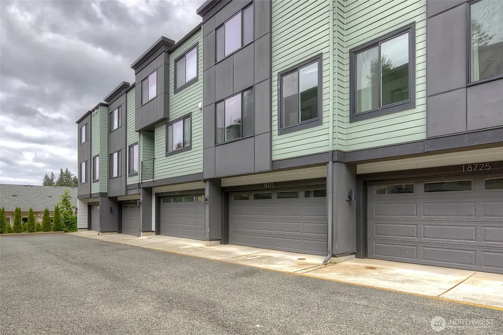 18723 76th Avenue W Lynnwood WA 98037