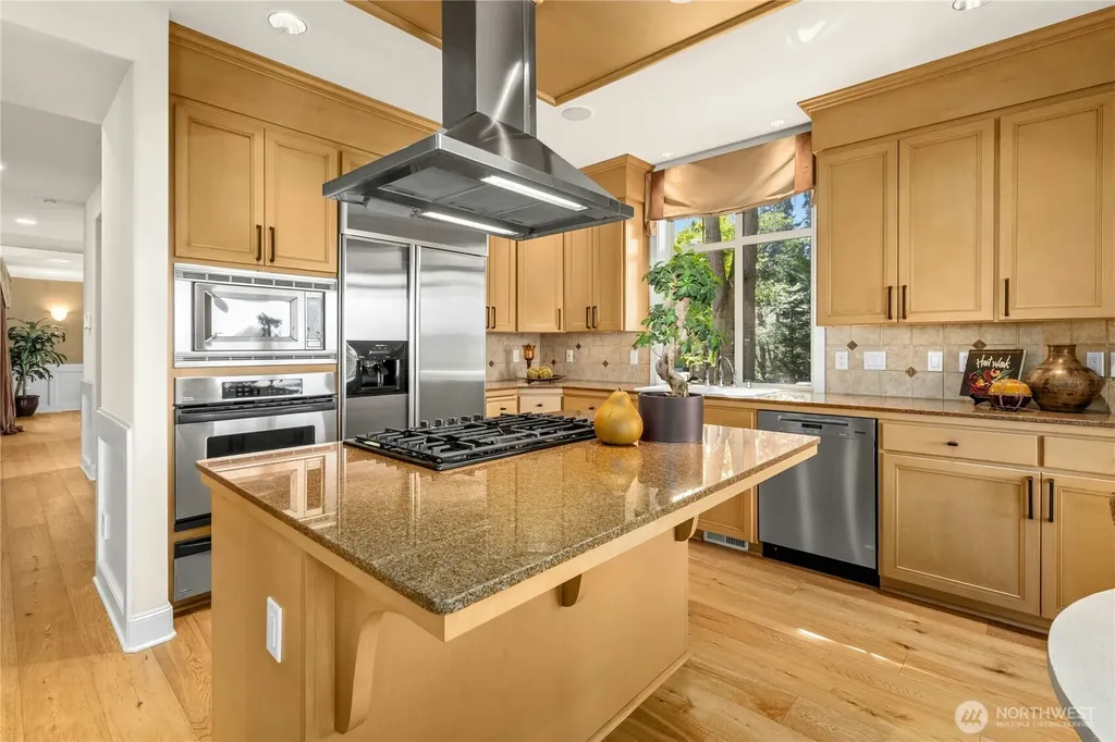 7003 117th Place NE Kirkland WA 98033
