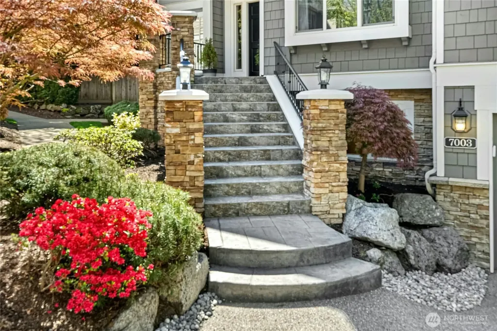 7003 117th Place NE Kirkland WA 98033