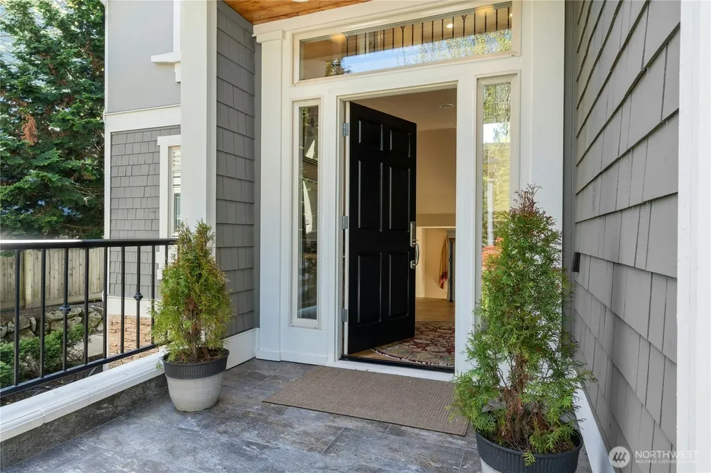 7003 117th Place NE Kirkland WA 98033