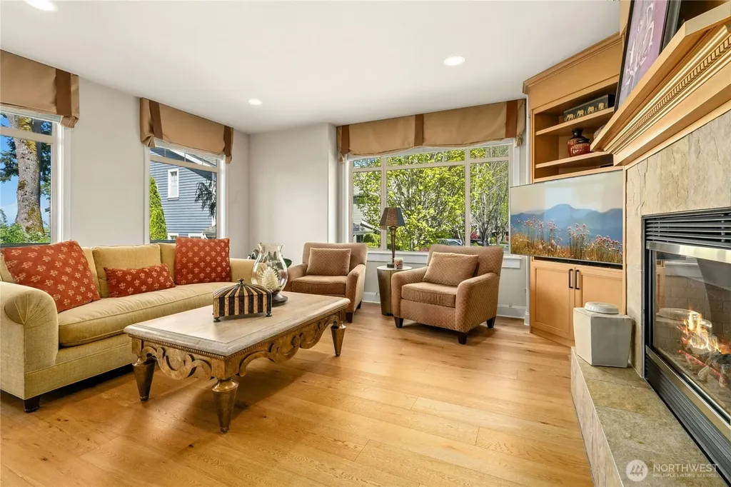 7003 117th Place NE Kirkland WA 98033