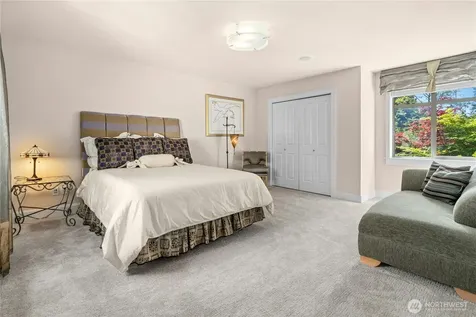 7003 117th Place NE Kirkland WA 98033