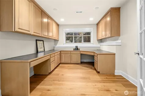 7003 117th Place NE Kirkland WA 98033