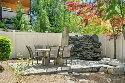 7003 117th Place NE Kirkland WA 98033