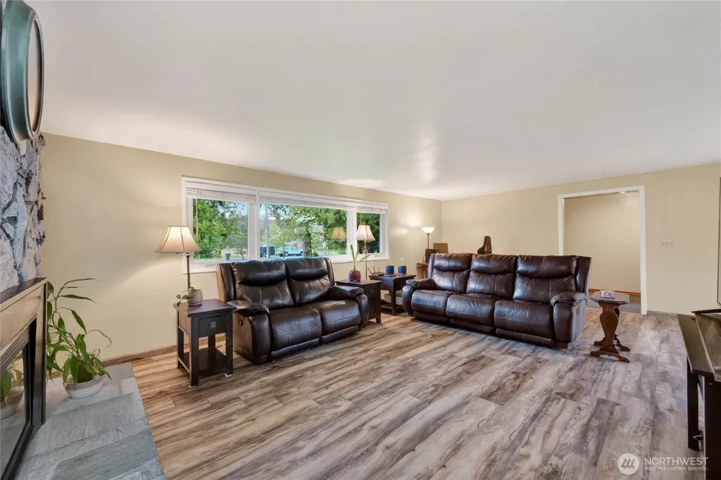 8370 Lusk Road Concrete WA 98237