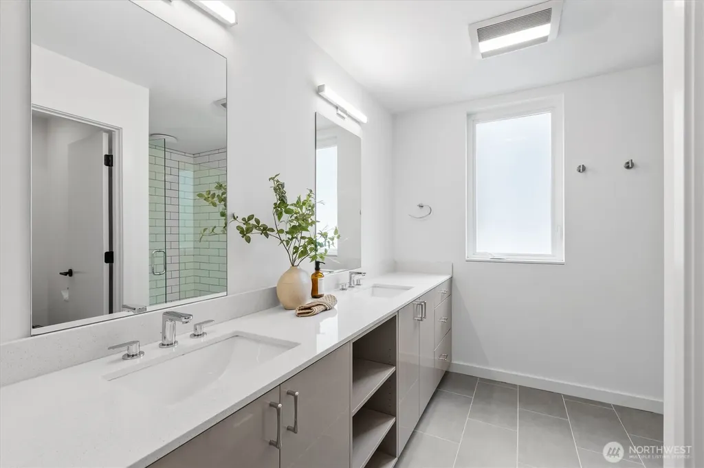 1755 17th Avenue S Seattle WA 98144