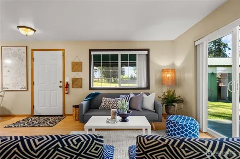 1529 150th Place NW Marysville WA 98271