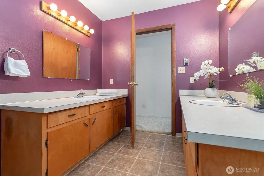 909 10th Street Bellingham WA 98225