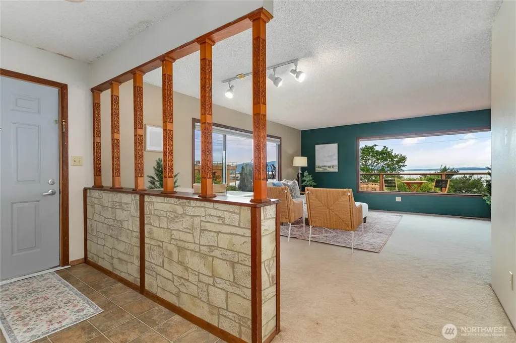 909 10th Street Bellingham WA 98225