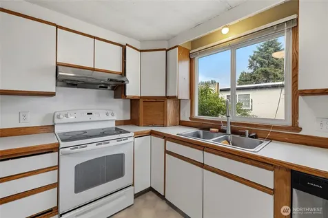 2600 E Division Street Mount Vernon WA 98274
