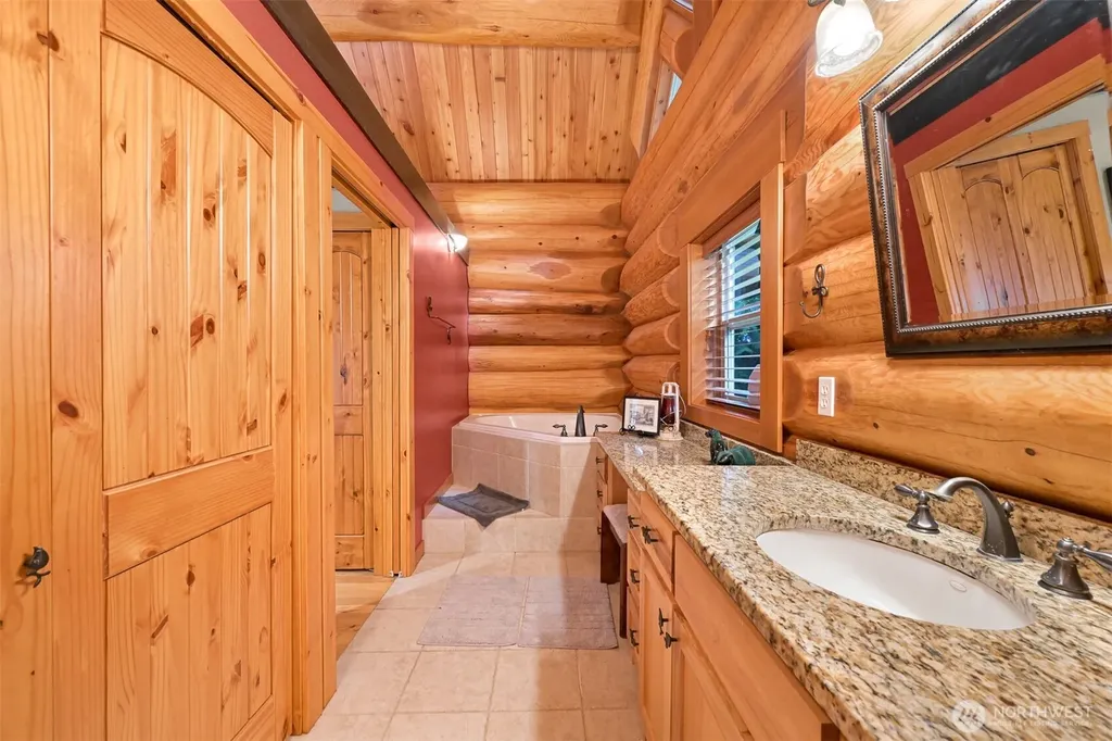 9957 Peace Road Blaine WA 98230