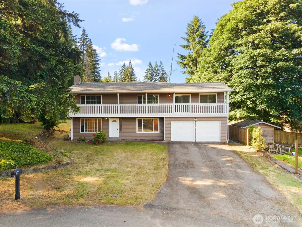7910 NE Double Hitch Court Bremerton WA 98311