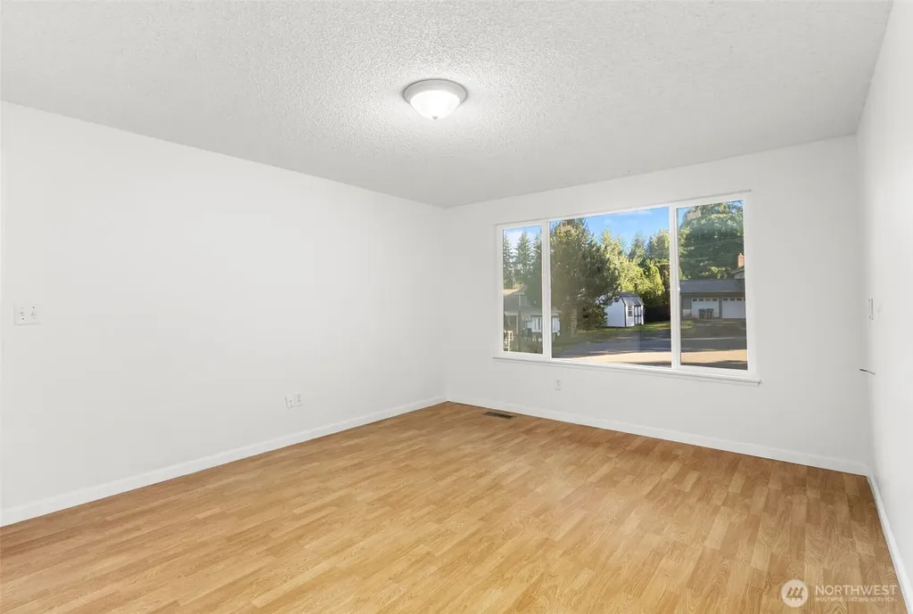 7910 NE Double Hitch Court Bremerton WA 98311