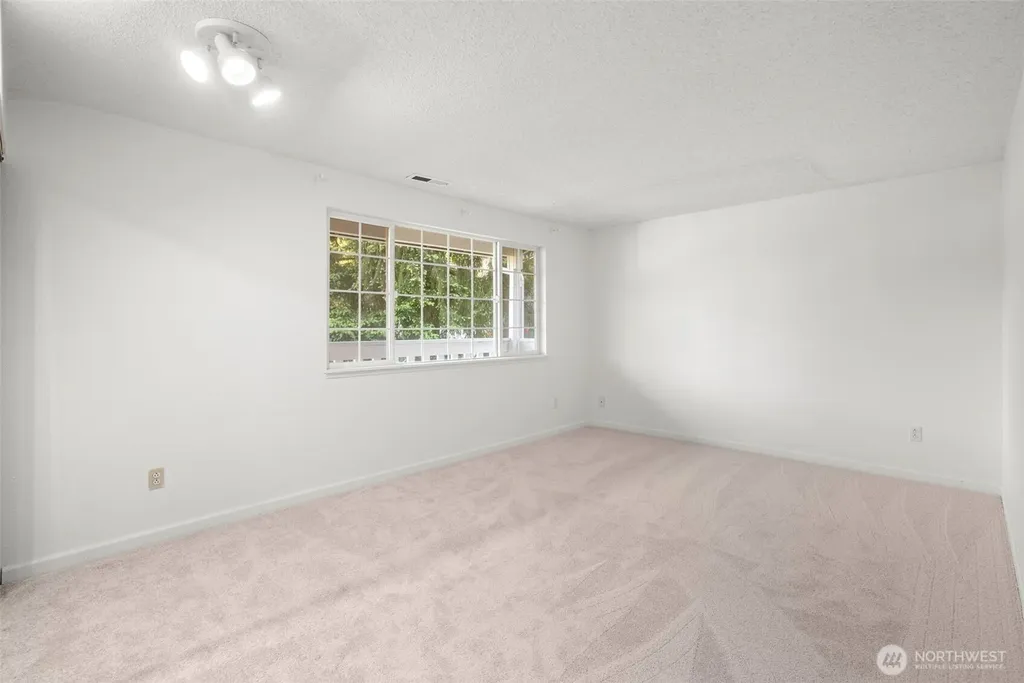 7910 NE Double Hitch Court Bremerton WA 98311