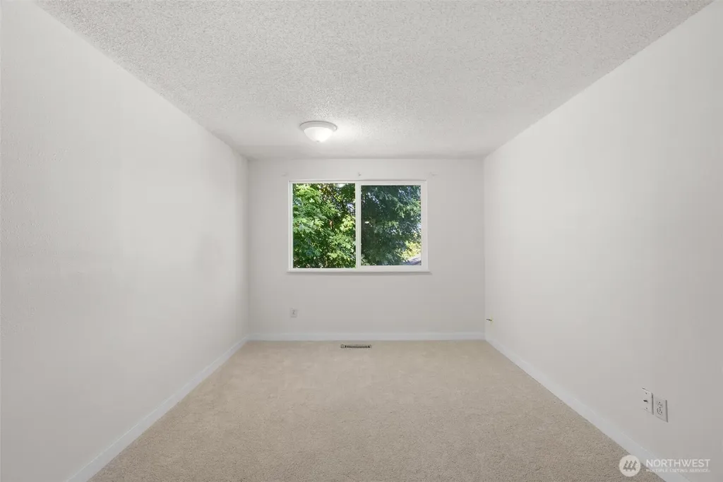 7910 NE Double Hitch Court Bremerton WA 98311