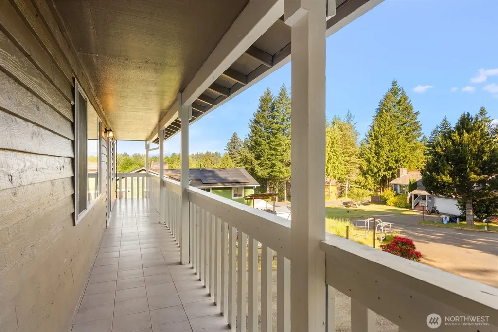 7910 NE Double Hitch Court Bremerton WA 98311