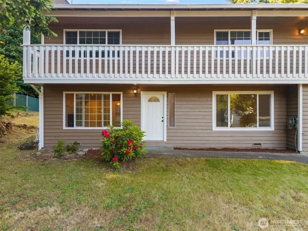 7910 NE Double Hitch Court Bremerton WA 98311