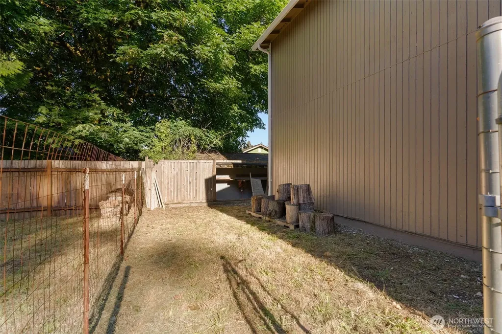 7910 NE Double Hitch Court Bremerton WA 98311