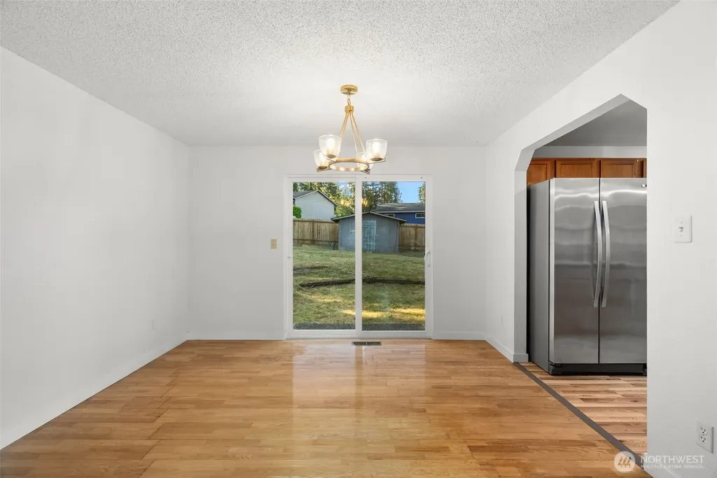 7910 NE Double Hitch Court Bremerton WA 98311