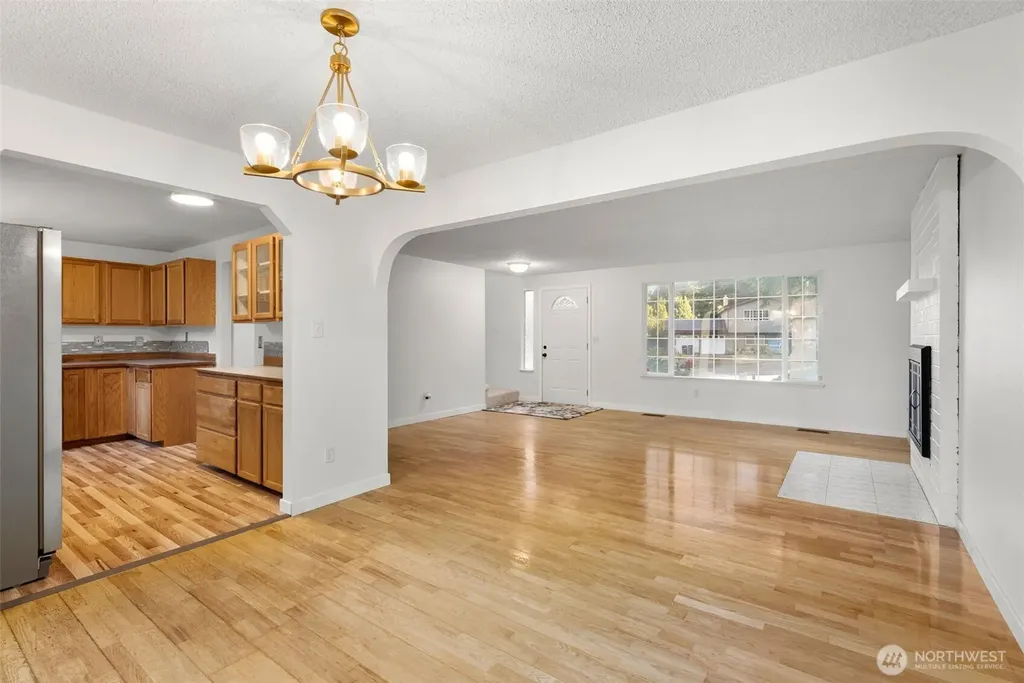 7910 NE Double Hitch Court Bremerton WA 98311