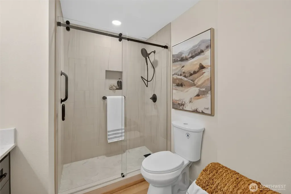 20017 Locust Way Lynnwood WA 98036