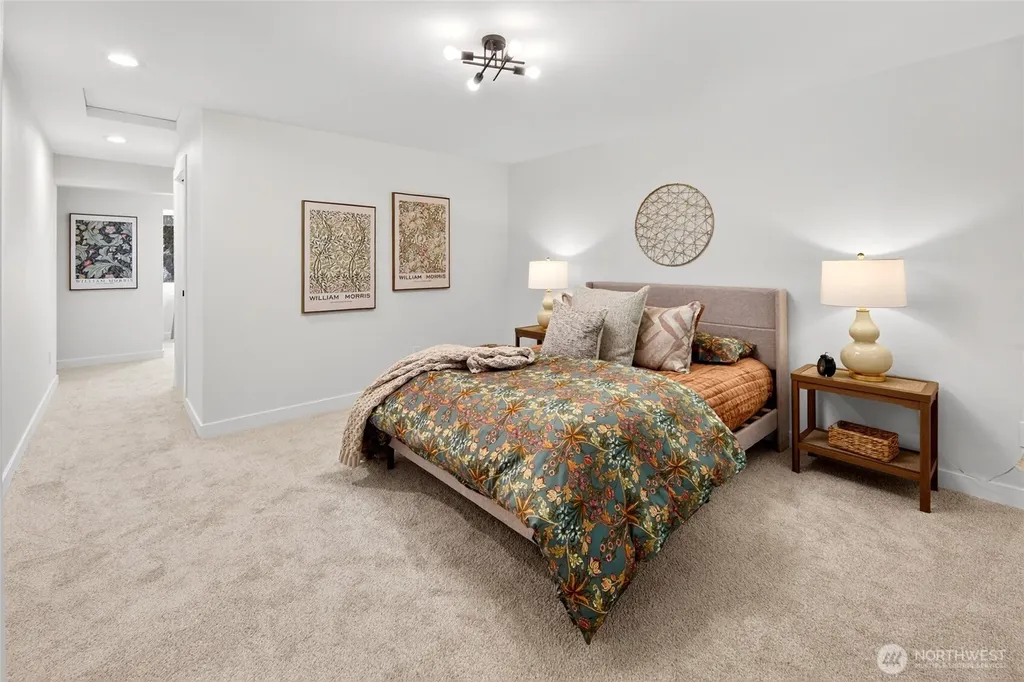 20017 Locust Way Lynnwood WA 98036