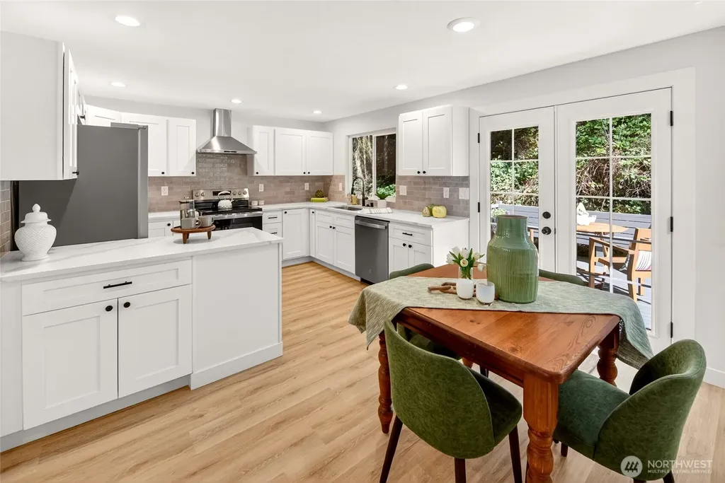 20017 Locust Way Lynnwood WA 98036