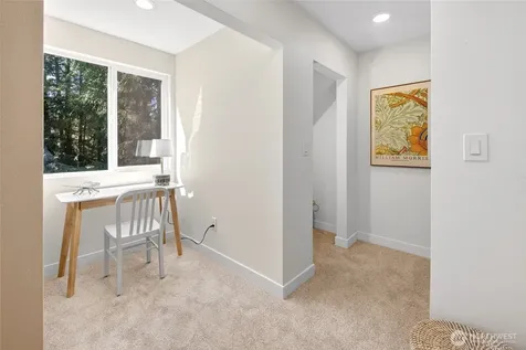 20017 Locust Way Lynnwood WA 98036