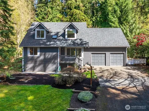 20017 Locust Way Lynnwood WA 98036