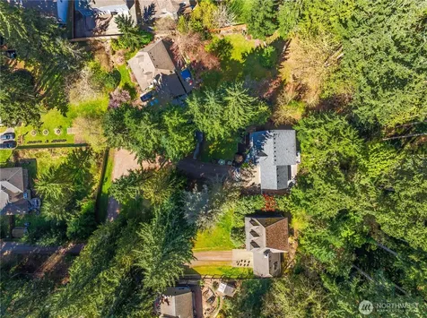 20017 Locust Way Lynnwood WA 98036