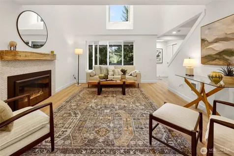 20017 Locust Way Lynnwood WA 98036