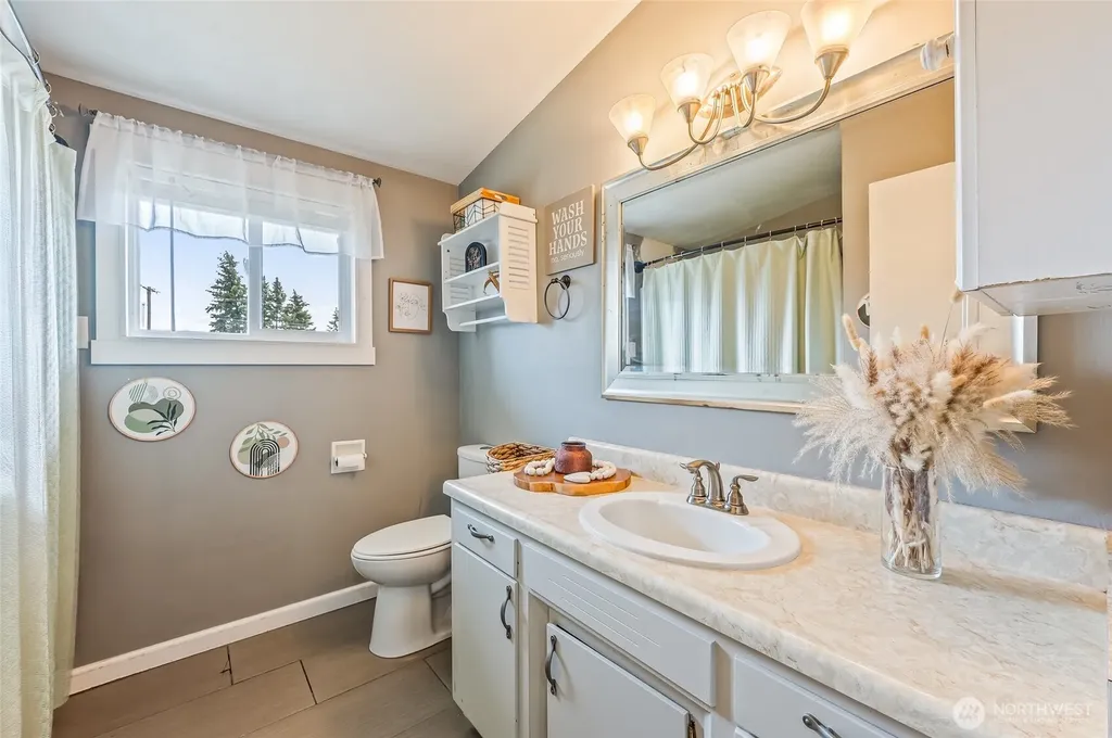 615 N Jerome East Wenatchee WA 98802