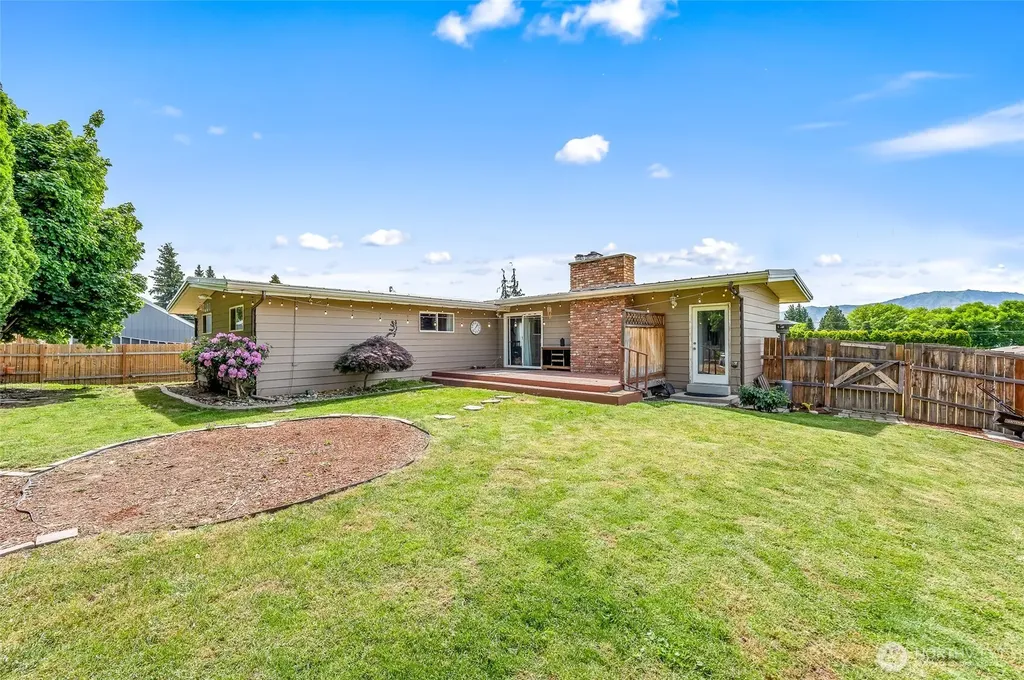 615 N Jerome East Wenatchee WA 98802