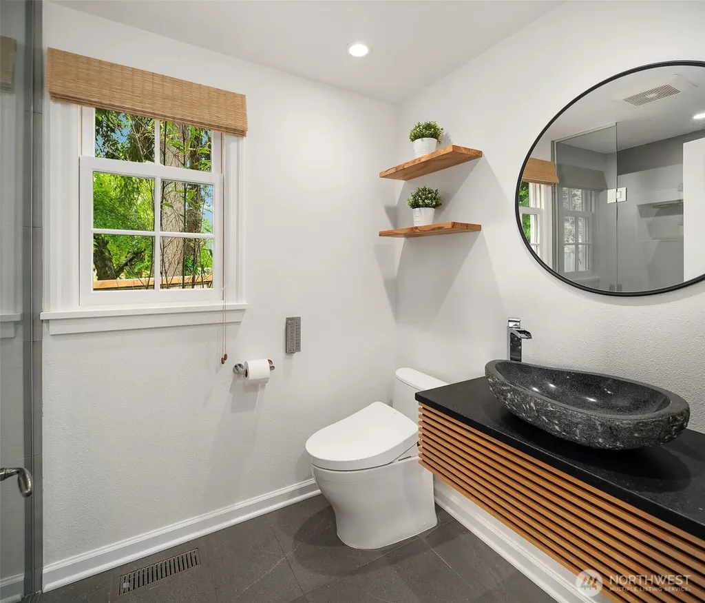 15011 58th Lane NE Kenmore WA 98028